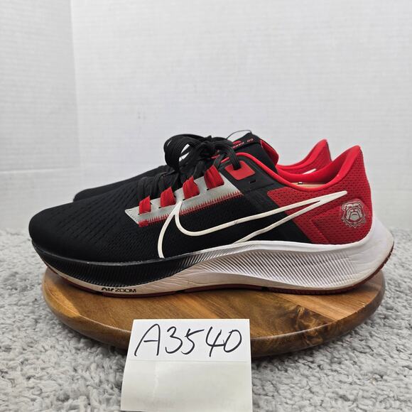Nike Air Zoom Pegasus 38 UGA Bulldogs Red Black Running Shoe Mens 13 DJ0828-001 - Picture 1 of 13